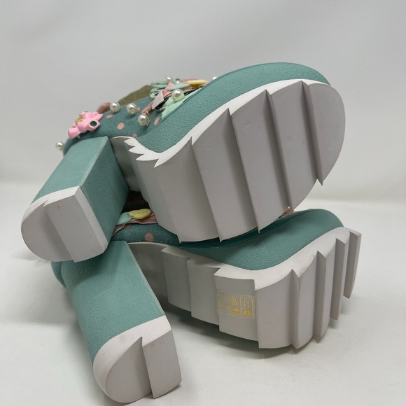 NIB Kandy Kane Irregular Choice - Picture 11 of 11